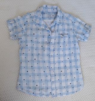 Pantalón corto niño y camisa, talla 8 años-128 cm.