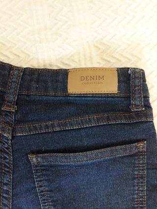 Pantalón corto niño y camisa, talla 8 años-128 cm.