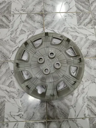 Tapacubo Hyundai R15