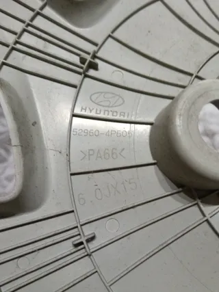 Tapacubo Hyundai R15