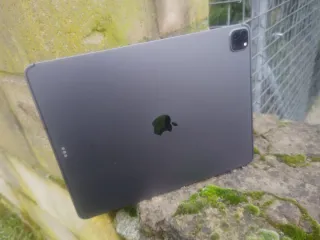 iPad Pro M1 1TB Wi-Fi Cellular 12.9" super cuidado