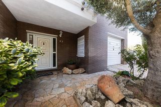 Casa adosada en alquiler en La Roureda en Viladecans