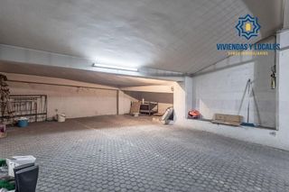 Garaje en venta en Pajaritos - Plaza de Toros en Granada