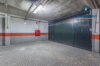 Garaje en venta en Pajaritos - Plaza de Toros en Granada