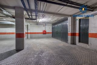 Garaje en venta en Pajaritos - Plaza de Toros en Granada