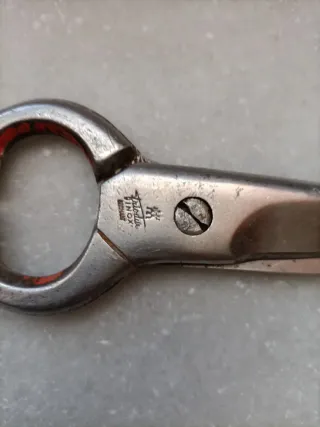 Tijeras de electricista