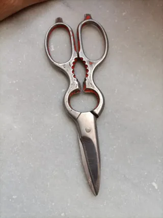 Tijeras de electricista