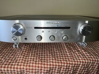 Amplificador Integrado Marantz PM6004