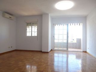 Piso en alquiler en Perchel Norte - La Trinidad en Málaga