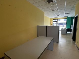 Local comercial en alquiler en Cascajos - Piqueras en Logroño