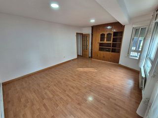 Piso en alquiler en Delicias en Valladolid