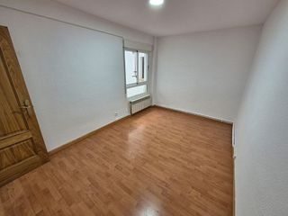 Piso en alquiler en Delicias en Valladolid