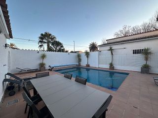 Casa adosada en alquiler en Empuriabrava en Castelló d´Empúries