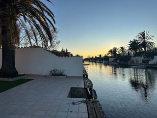 Casa adosada en alquiler en Empuriabrava en Castelló d´Empúries