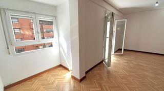 Piso en alquiler en Pº Zorrilla - Cuatro de Marzo en Valladolid