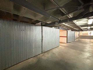 Garaje en venta en PAU 2-600 en Puertollano