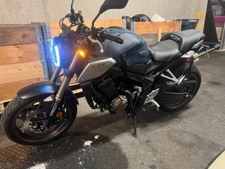 Honda CB650R 2019 Negra y Plata