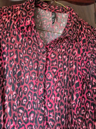 Vestido estampado leopardo rosa y negro