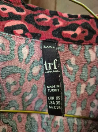 Vestido estampado leopardo rosa y negro