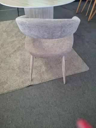 Silla de comedor tapizada