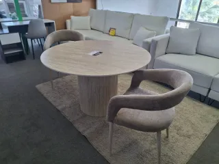 Silla de comedor tapizada