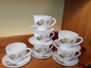 Juego 6 Tazas y Platos, diferentes.