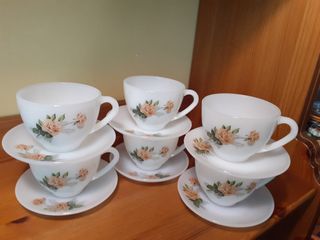 Juego 6 Tazas y Platos, diferentes.