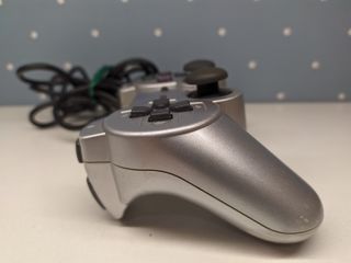 Mando DualShock 2 PS2 Plateado Modelo A