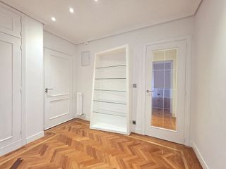 Piso en alquiler en Ermitagaña - Mendebaldea en Pamplona