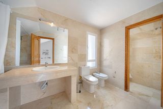 Dúplex en venta en Los Naranjos - Las Brisas en Marbella