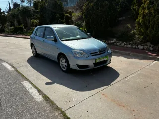 Toyota Corolla automático