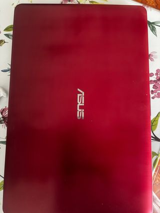 Portátil Asus Rojo y Negro