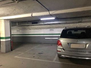 Garaje en alquiler en Universidad - Malasaña en Madrid