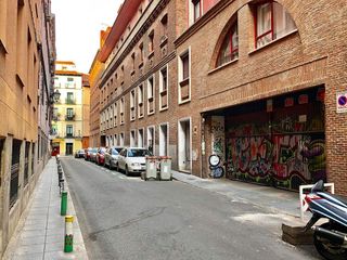 Garaje en alquiler en Universidad - Malasaña en Madrid