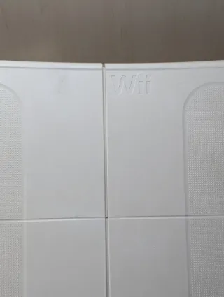 Nintendo Wii Balance Board + Wii Fit Plus