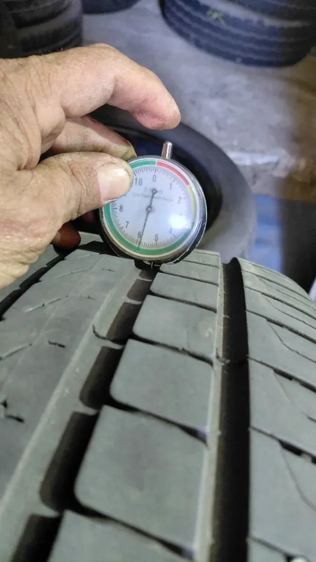 Neumáticos 235/55/19