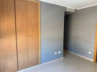 Piso en venta en Monserrat