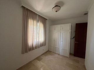 Piso en alquiler en Nueva Andalucía centro en Marbella