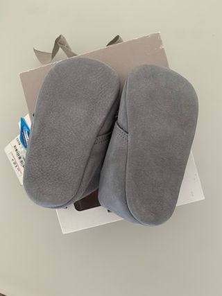 Zapatos Zara bebé T. 17/18 con etiqueta