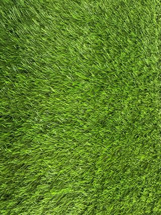 Césped artificial verde