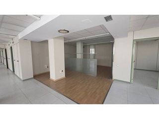 Oficina en alquiler en La Cogullada en Terrassa