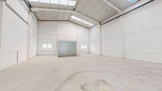 Nave industrial en venta en Renfe - Bulevar 1º y 2º Fase en Jaén