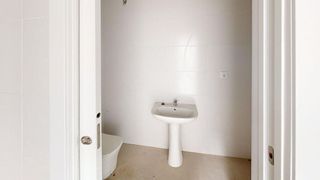 Nave industrial en venta en Renfe - Bulevar 1º y 2º Fase en Jaén