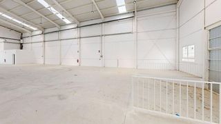 Nave industrial en venta en Renfe - Bulevar 1º y 2º Fase en Jaén