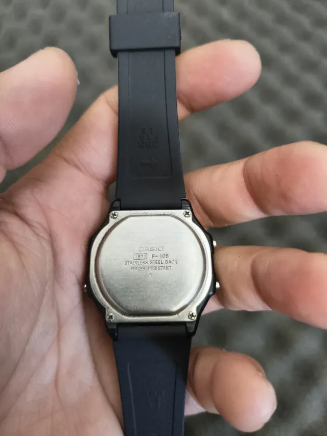 Casio Illuminator F-105