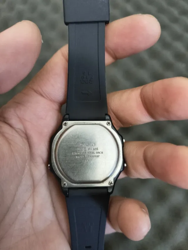 Casio Illuminator F-105