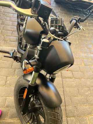 Moto Indian Scout Negra y Marrón año 2018