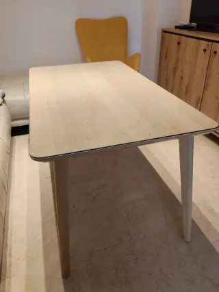 Mesa salon roble y cristal LISABO IKEA