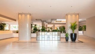 Ático en alquiler en Nueva Andalucía centro en Marbella