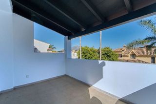 Chalet en alquiler en Los Naranjos - Las Brisas en Marbella